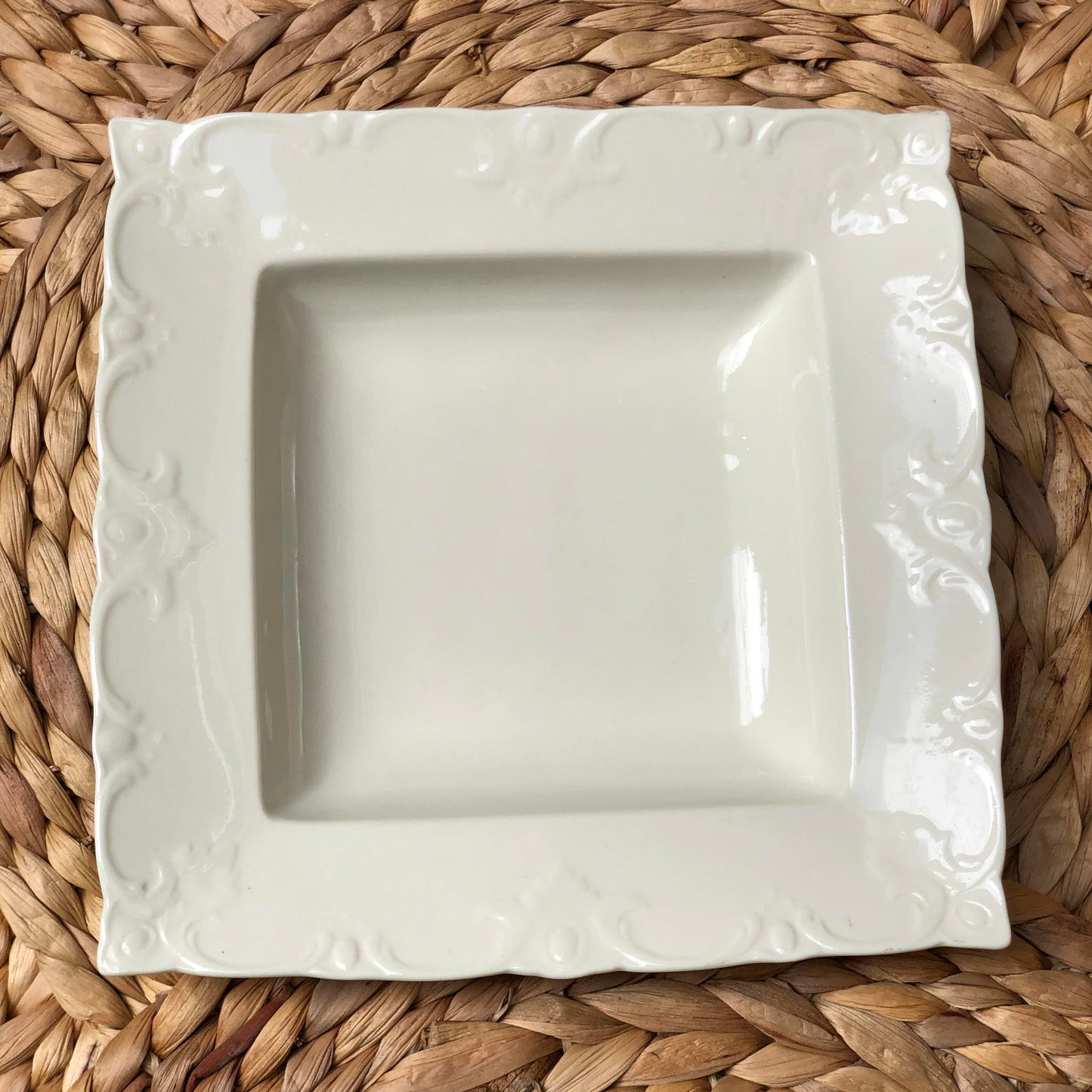 Antoine Ceramic Square Plate Collection