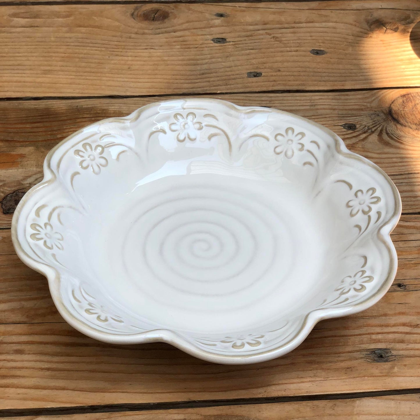 Batangas White Ceramic Dinneware Plate